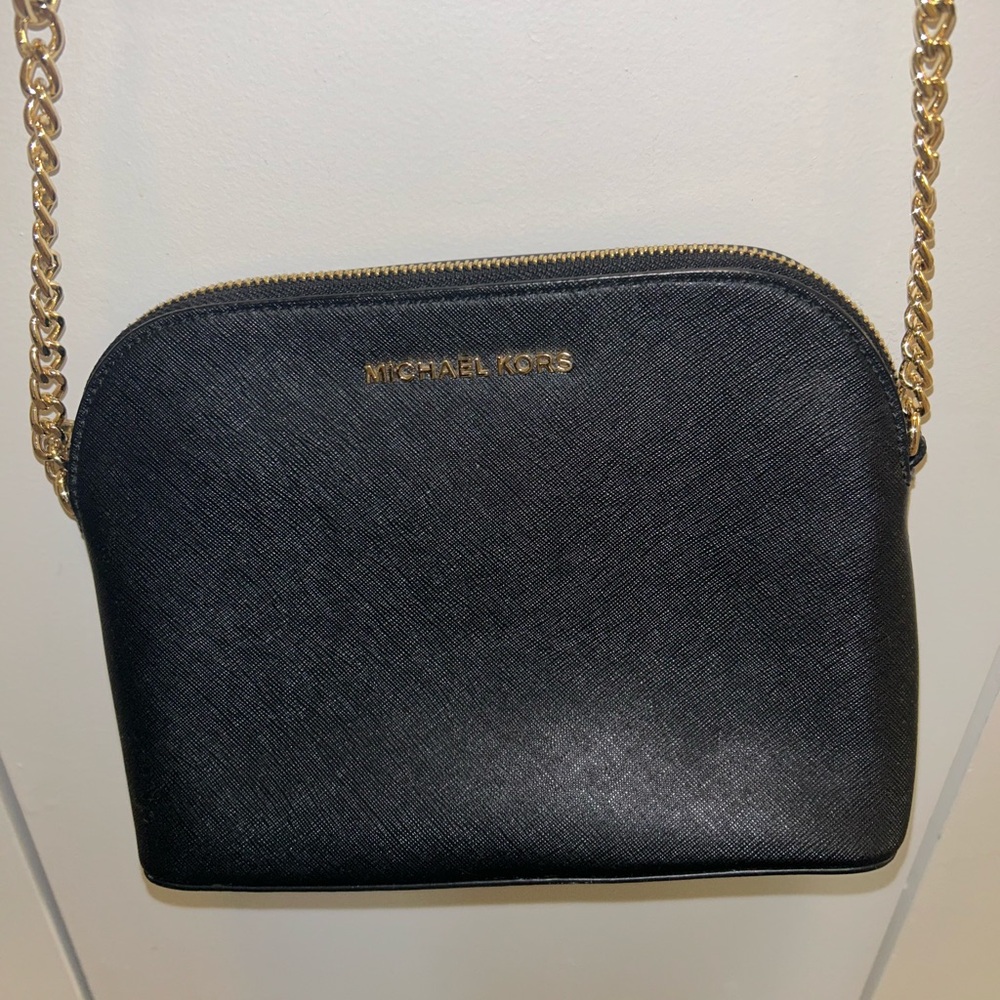 Michael Kors Black Purse. Good condition.